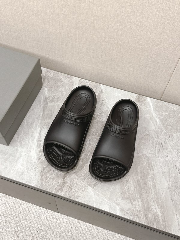발렌시아가 커플 슬리퍼 001-286981