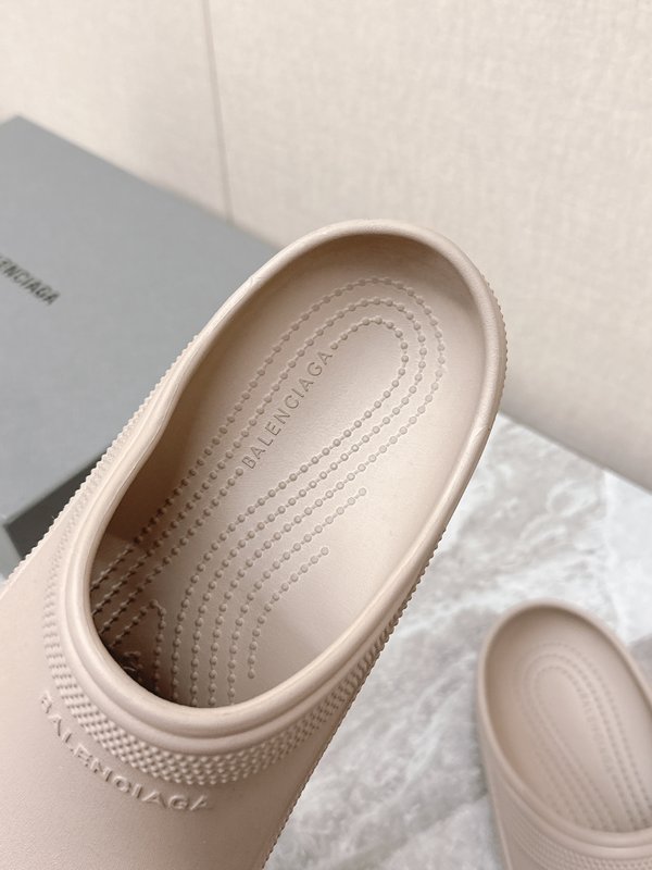 발렌시아가 봄여름 커플 슬리퍼 001-286983