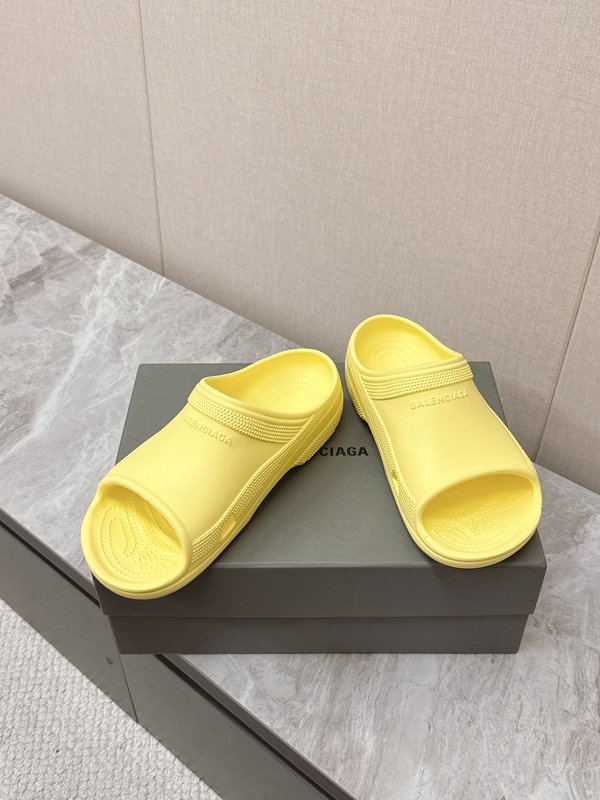 발렌시아가 봄여름 커플 슬리퍼 001-286984