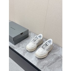 발렌시아가 햄프턴 운동화 001-286995