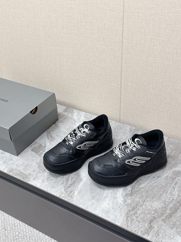 발렌시아가 봄여름 햄프턴 운동화 001-286996