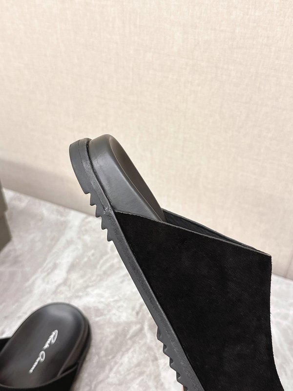 Rick Owens 스트랩 슬리퍼 블랙 스웨이드 001-287024