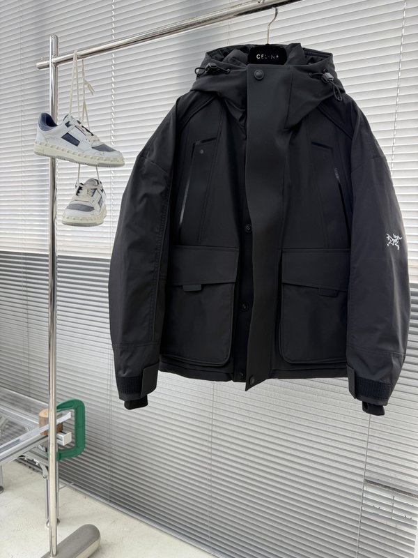 아크테릭스 다운패딩 스키복 한정판 001-287070
