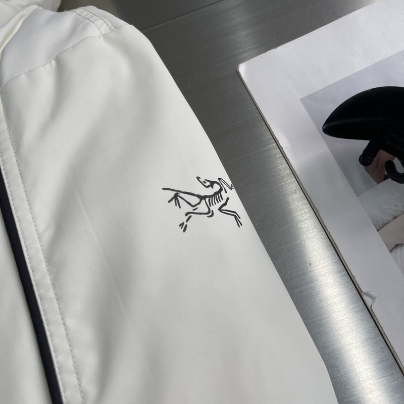 버드하우스 다운 스키복 한정판 001-287071