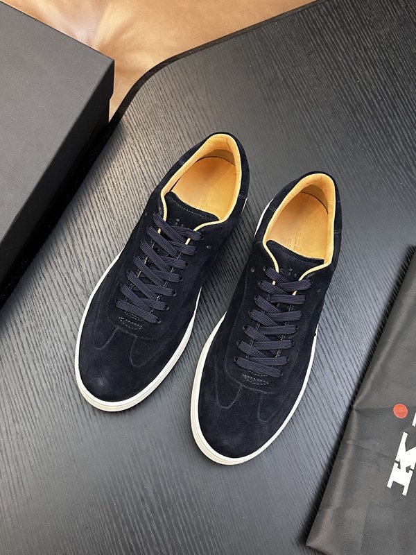 Kiton 송아지가죽 남성 스니커즈 001-287097