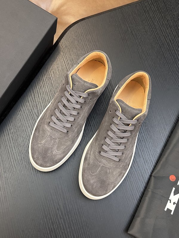 Kiton 남성 소가죽 운동화 001-287098