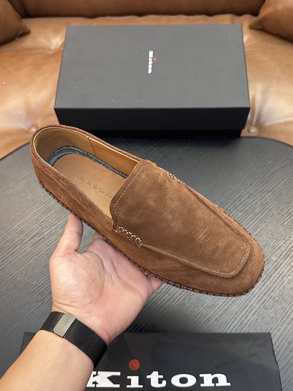 Kiton 남성 송아지가죽 운동화 001-287104
