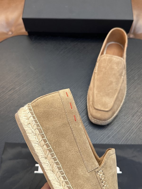 Kiton 남성 송아지 가죽 운동화 001-287105