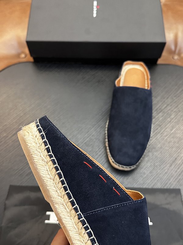Kiton 남성 송아지 가죽 운동화 001-287107