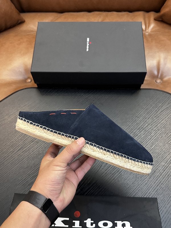 Kiton 남성 송아지 가죽 운동화 001-287107