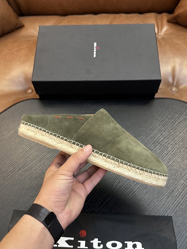 Kiton 남성 소가죽 운동화 001-287108