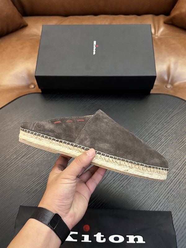 Kiton 남성 소가죽 운동화 001-287110