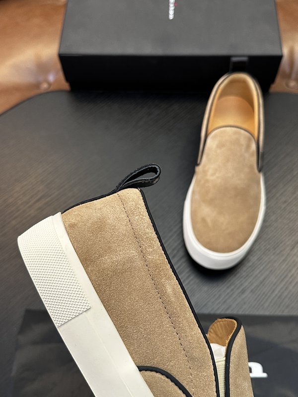 Kiton 남성 송아지 가죽 운동화 001-287116