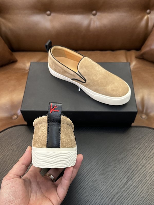 Kiton 남성 송아지 가죽 운동화 001-287116