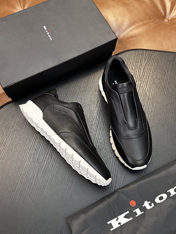 Kiton 남성 소가죽 운동화 001-287118