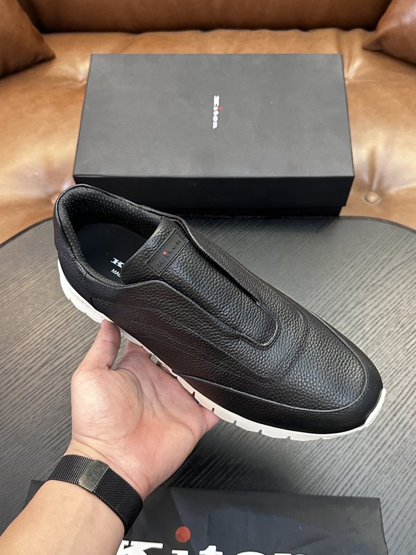 Kiton 남성 소가죽 운동화 001-287118