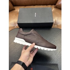 Kiton 남성 송아지 가죽 운동화 001-287120