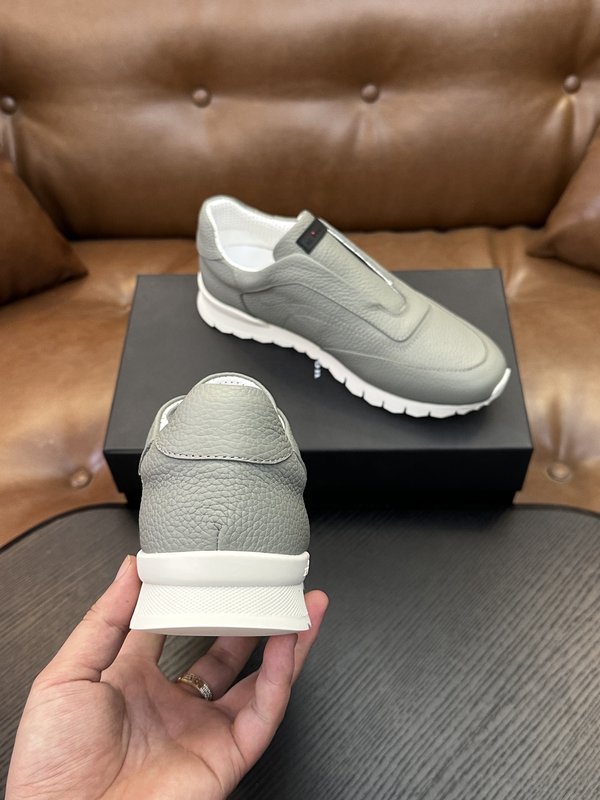 Kiton 남성 송아지가죽 운동화 001-287122