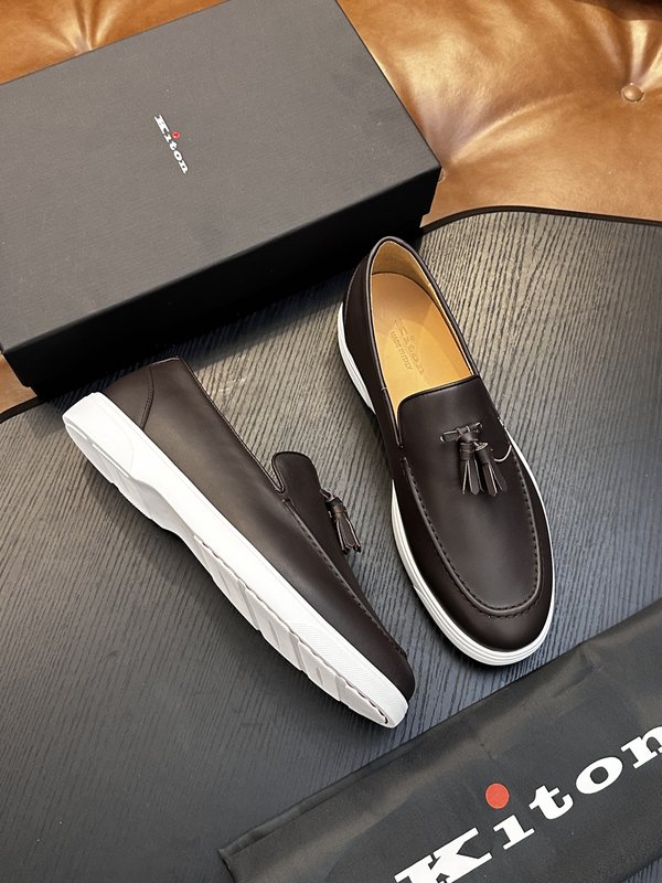 Kiton 남성 송아지 가죽 운동화 001-287139