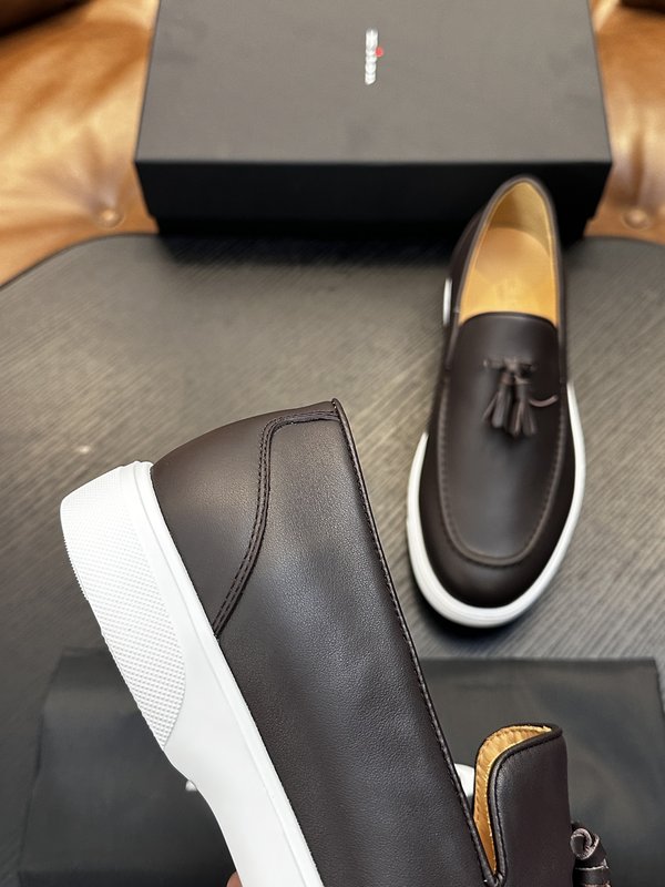 Kiton 남성 송아지 가죽 운동화 001-287139