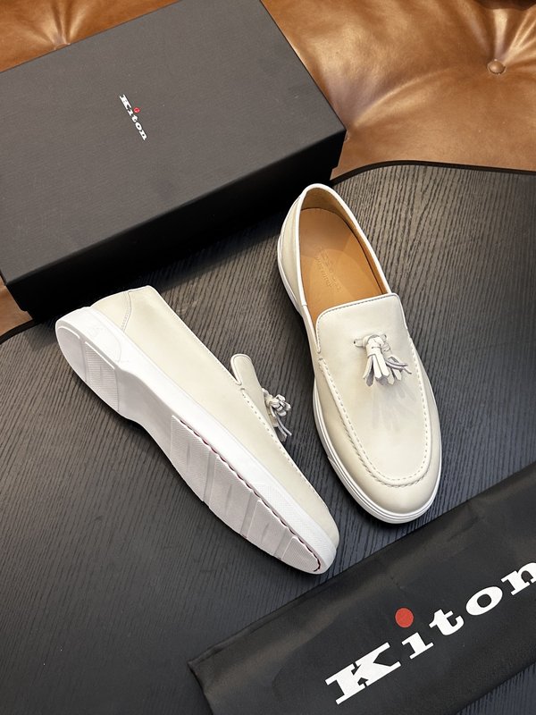 Kiton 남성 소가죽 스니커즈 001-287141