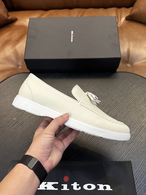 Kiton 남성 소가죽 스니커즈 001-287141