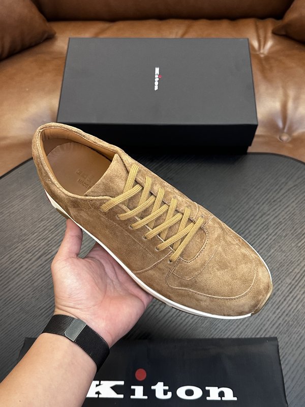 Kiton 남성 송아지가죽 운동화 001-287151