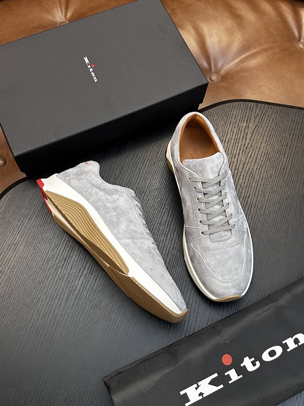 Kiton 남성 송아지 가죽 운동화 001-287152