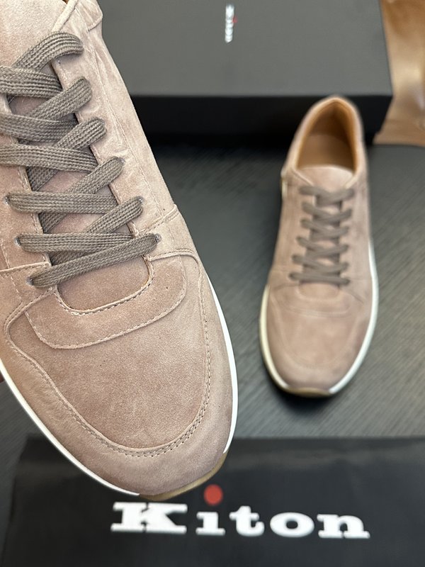 Kiton 남성 송아지 가죽 운동화 001-287153