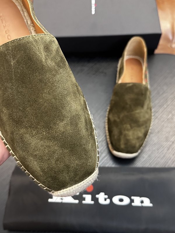 Kiton 남성 소가죽 운동화 001-287156