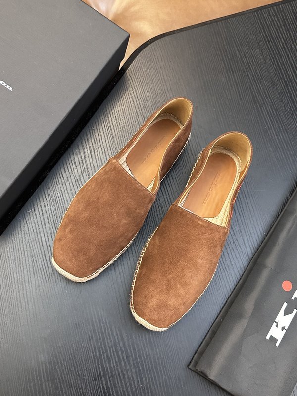 Kiton 남성 송아지 가죽 운동화 001-287157