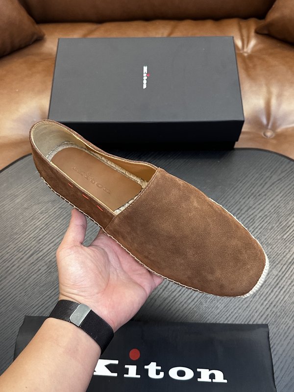 Kiton 남성 송아지 가죽 운동화 001-287157