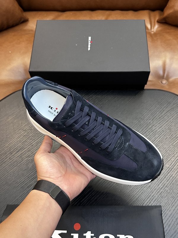 Kiton 남성 소가죽 운동화 001-287166