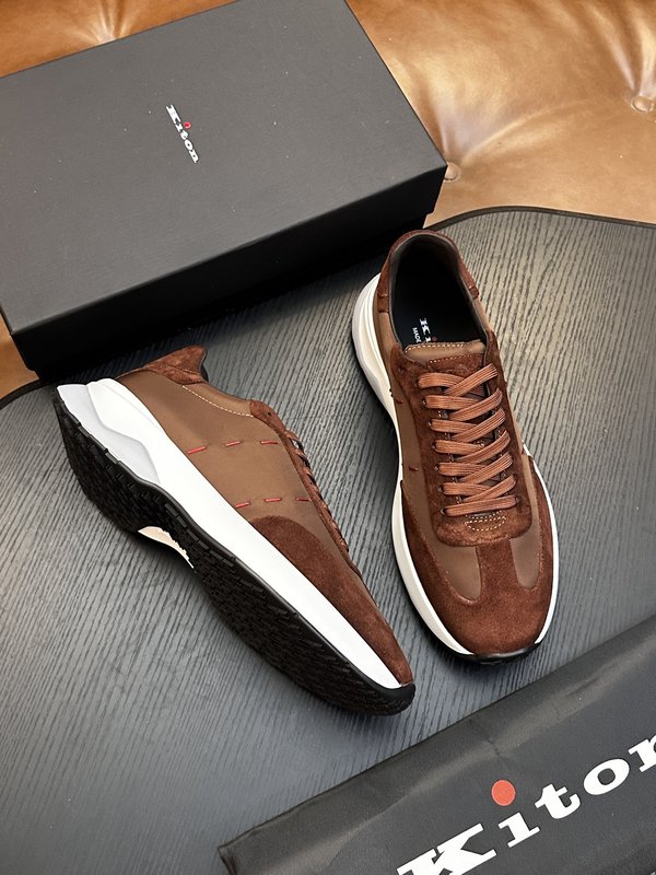 Kiton 남성 소가죽 운동화 001-287167