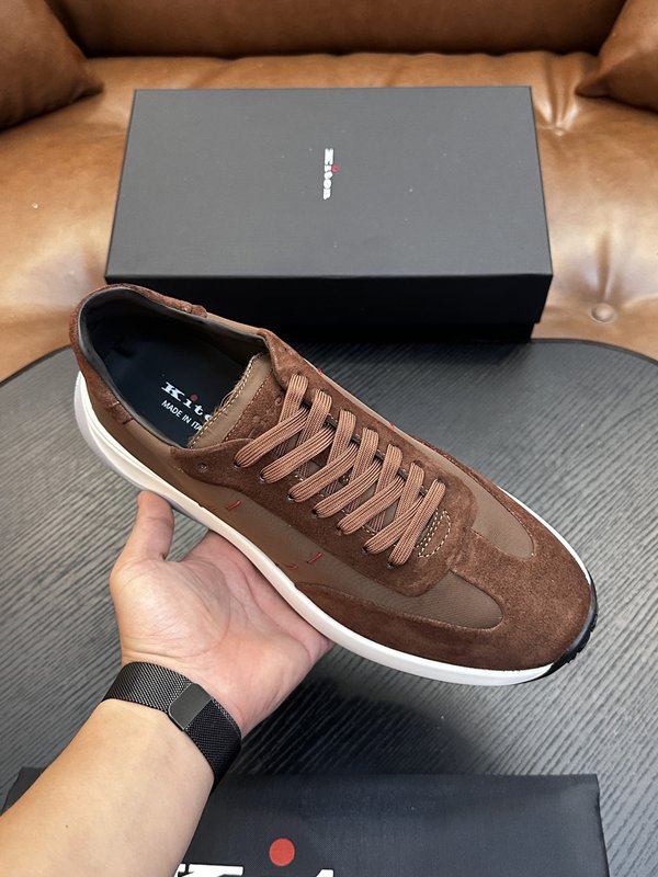 Kiton 남성 소가죽 운동화 001-287167