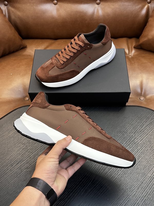 Kiton 남성 소가죽 운동화 001-287167