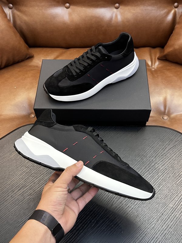 Kiton 소가죽 남성 운동화 001-287178